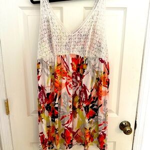 Cacique floral nightgown with lace detailing sz.18/20